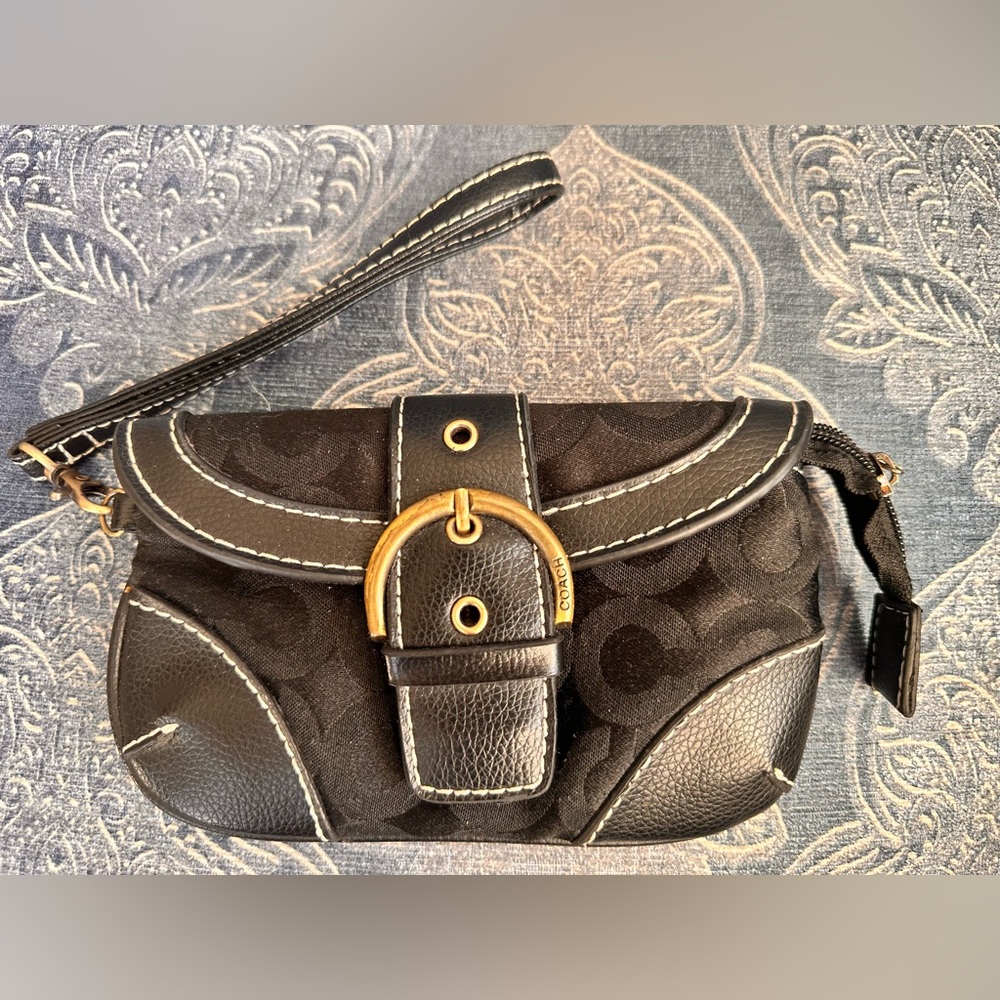 Coach C Print y2k Vintage Black Canvas Leather Wristlet
